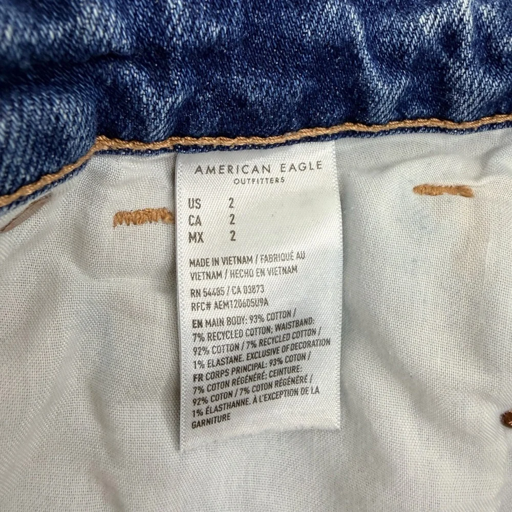 American Eagle Size 2 Highest Rise Baggy Distressed Jean Shorts